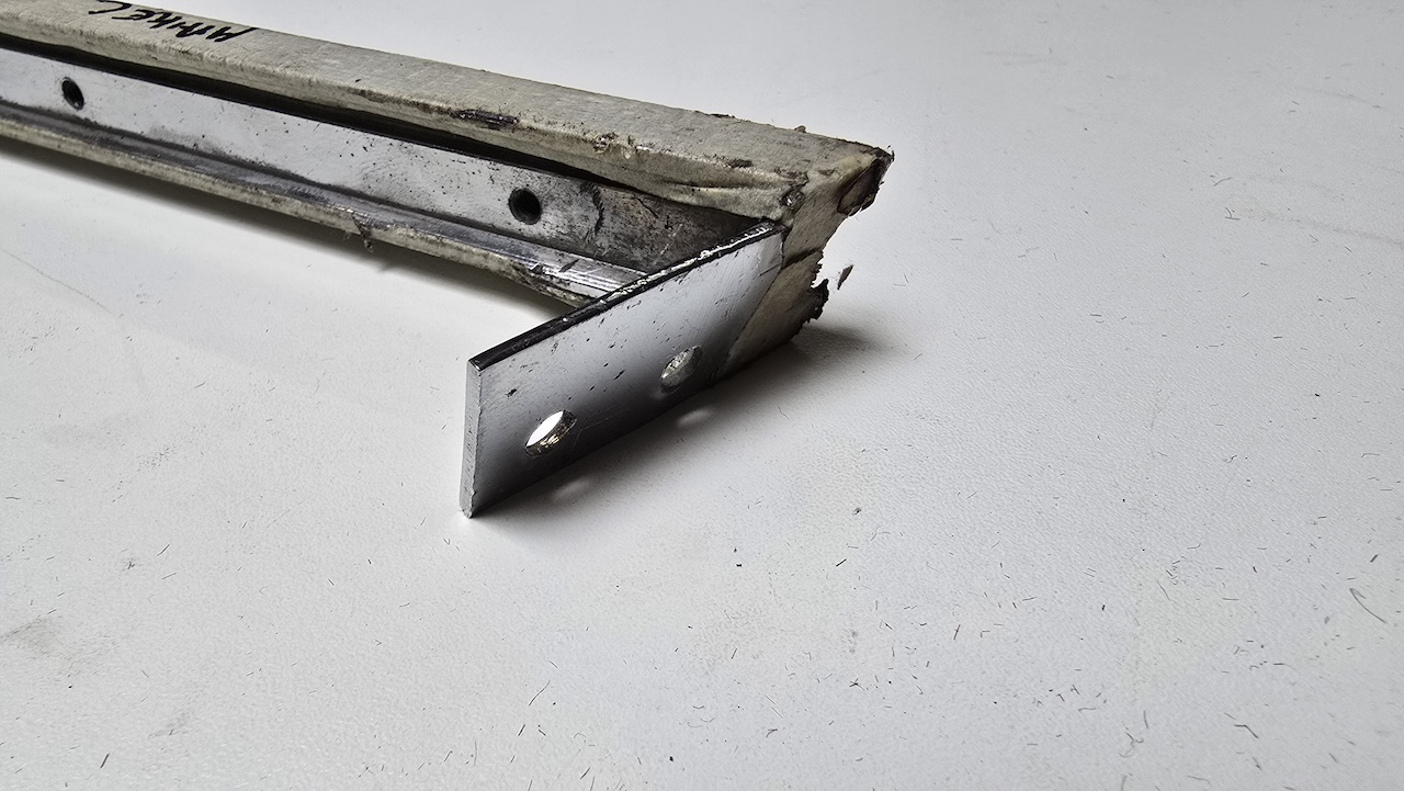 Jaguar E Type 1/4 light Hinge