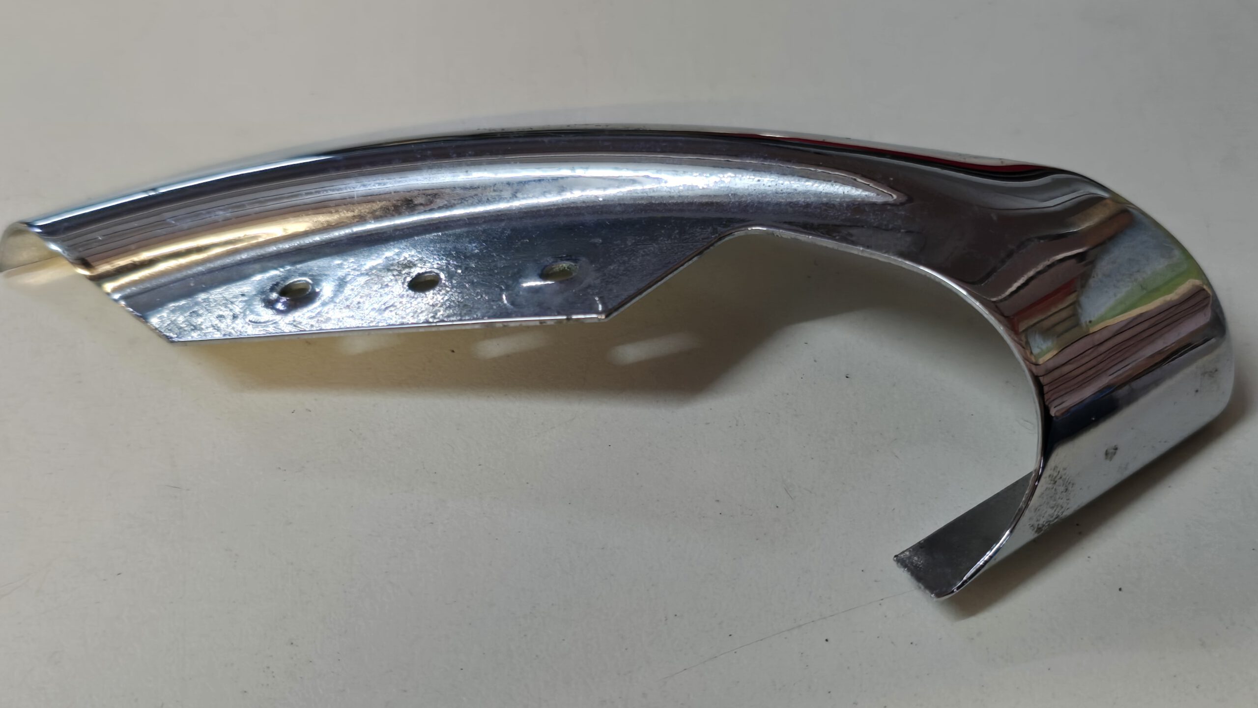 aguar E-Type – LH Dashboard Scroll Finisher – BD35700 - Image 5